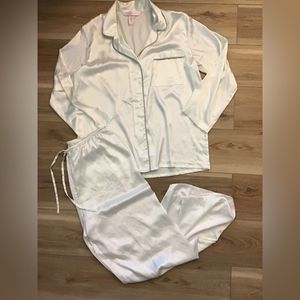 Vintage Victorias Secret Satin Lounge Set MNWT Deadstock